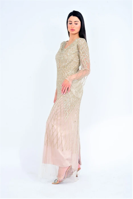 שמלה להשכרה